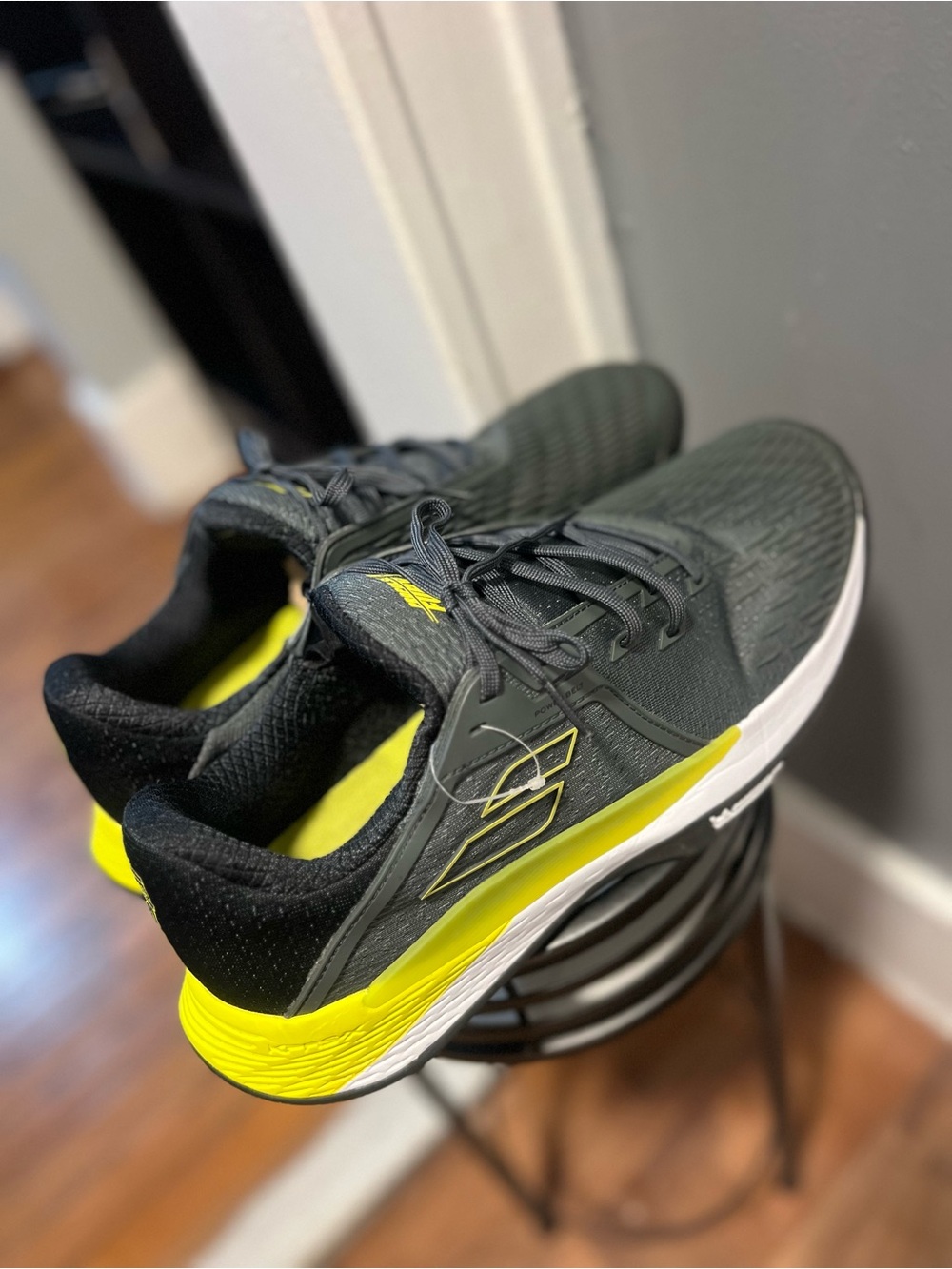 Babolat Propulse Fury 3 All Court Men's Tennis Shoes Black/Yellow/White 12.5 M - Picture 2 of 10